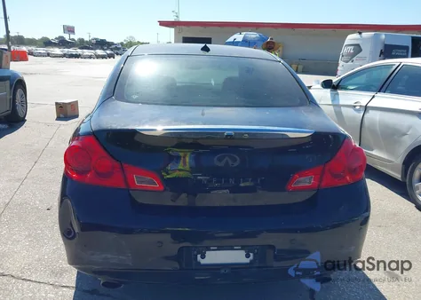 2013 Infiniti G37 Journey z USA, uszkodzony, nr VIN JN1CV6AP9DM306774